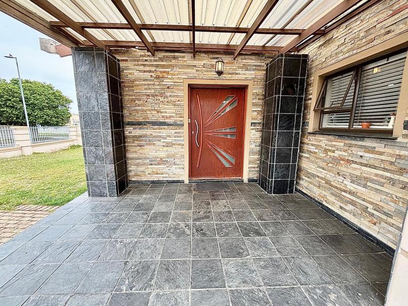 5 Bedroom Property for Sale in Bothasig Western Cape